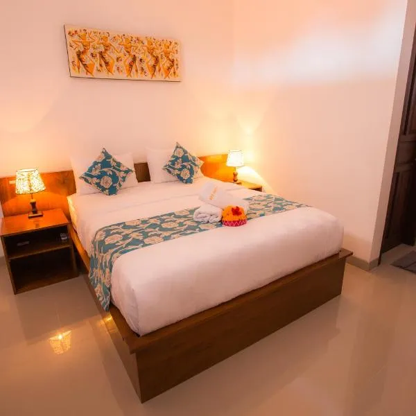 Arie Guest House, hotell i Nusa Penida