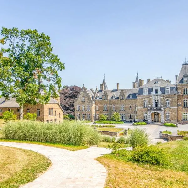 Domaine de Ronchinne - Château et Ecuries โรงแรมในMaillen