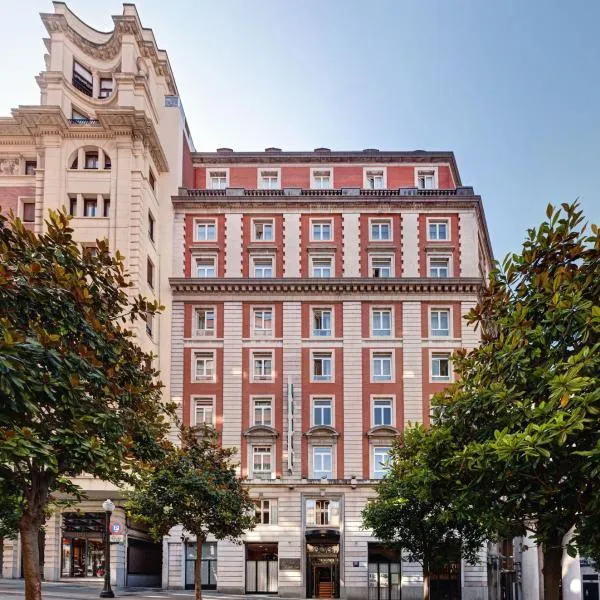 Hotel Hernán Cortés – hotel w mieście Gijón