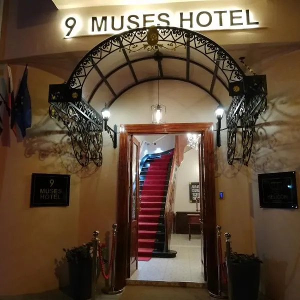 9 Muses Hotel, hotel v mestu Larnaka