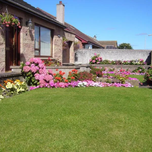 Jomarnic B&B, hótel í Lossiemouth