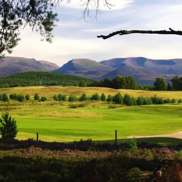 Silverglades Holiday Homes, hotel v destinácii Aviemore