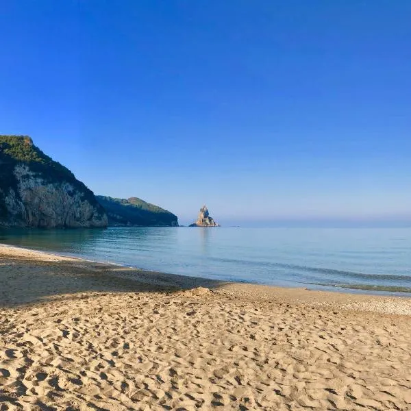 Sebastian's - Agios Gordios Beach, hotel Beníceszben