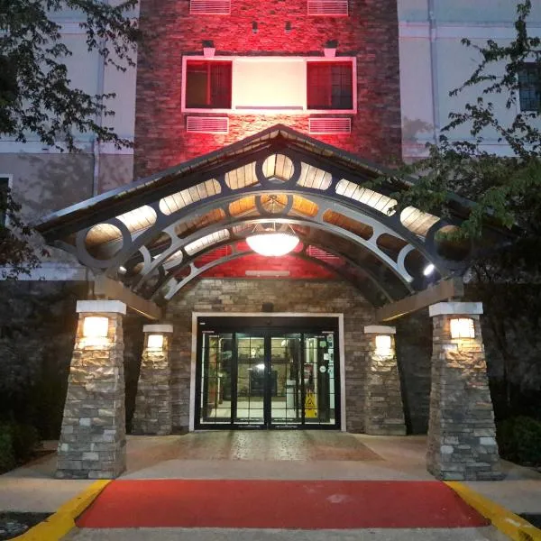 WeStay Suites - Covington/Mandeville, hotel i Covington