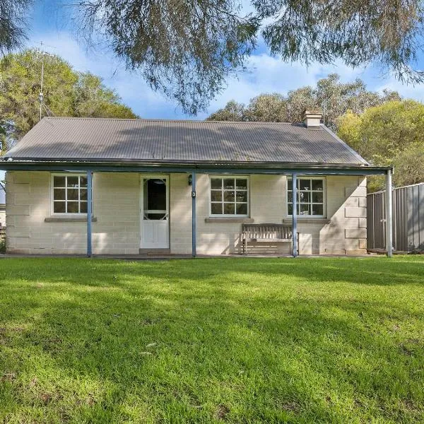 Corella Cottage, hotel in Port Fairy