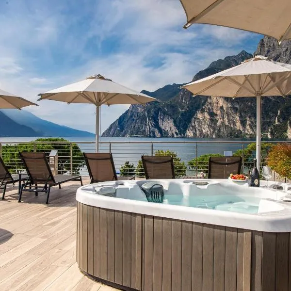 Hotel Bellariva, hótel í Riva del Garda