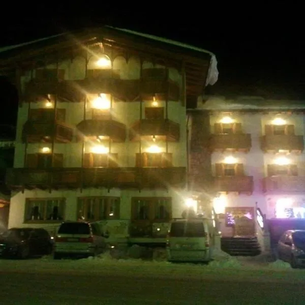 Hotel Sole, hotelli kohteessa Passo del Tonale