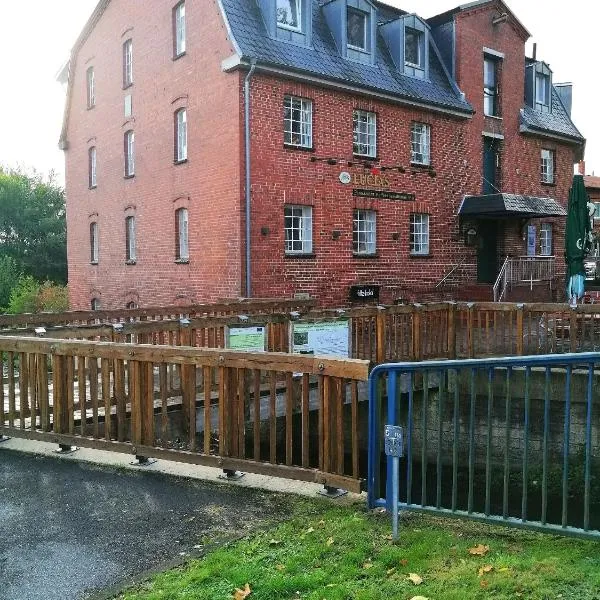 Gästehaus "Zur Mühle" – hotel w mieście Schwarzenbek