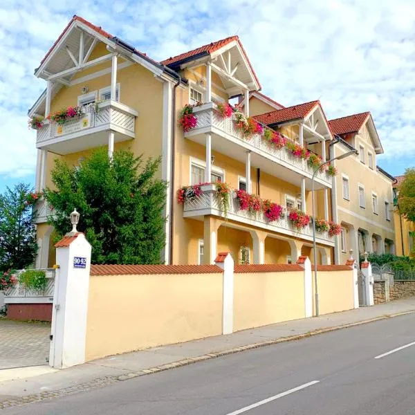 Pension Huber, viešbutis mieste Klosternoiburgas