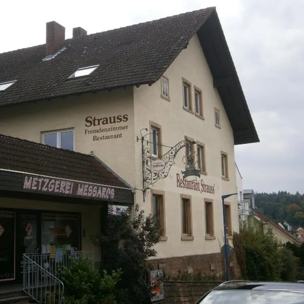 Hotel Strauss, hotel i Waldbronn