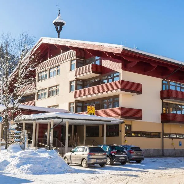 JUFA Hotel Altenmarkt-Zauchensee, hotell i Altenmarkt im Pongau