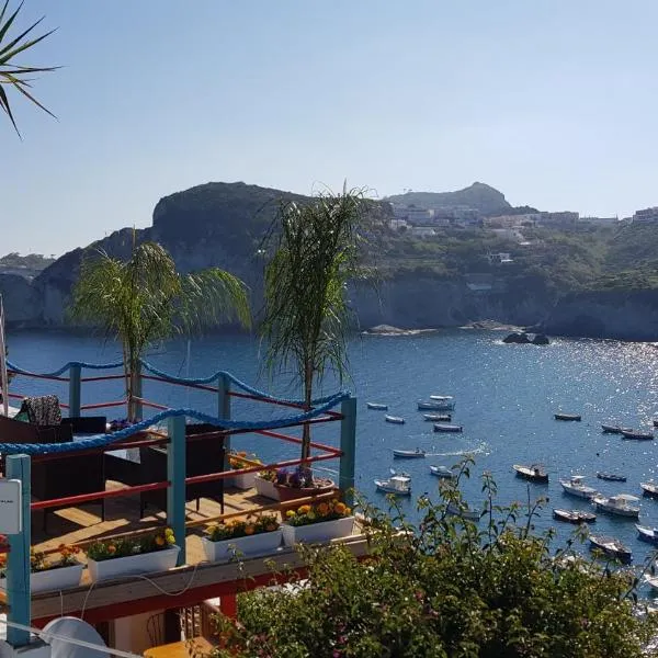 L'Incanto di Cala Feola، فندق في بونسا