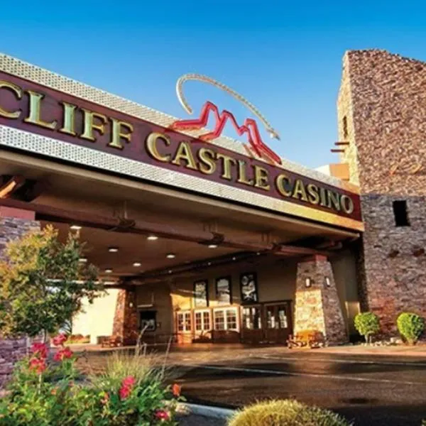 Cliff Castle Casino Hotel, מלון בקמפ ורדה