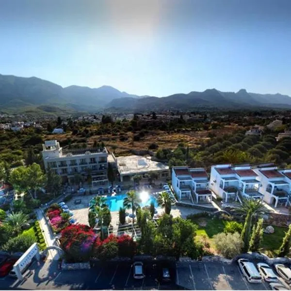 Altinkaya Holiday Resort, hôtel à Kyrenia