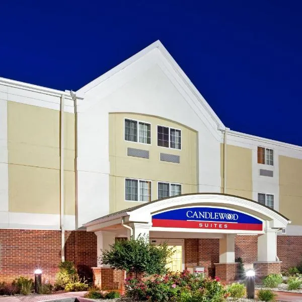 Viesnīca Candlewood Suites Merrillville, an IHG Hotel pilsētā Merilvila