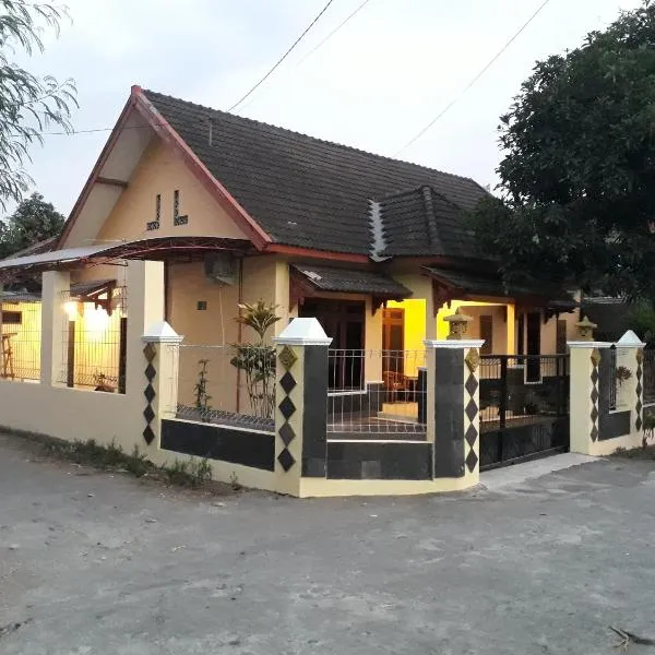 Ma Maison Guest House, hotel din Prambanan