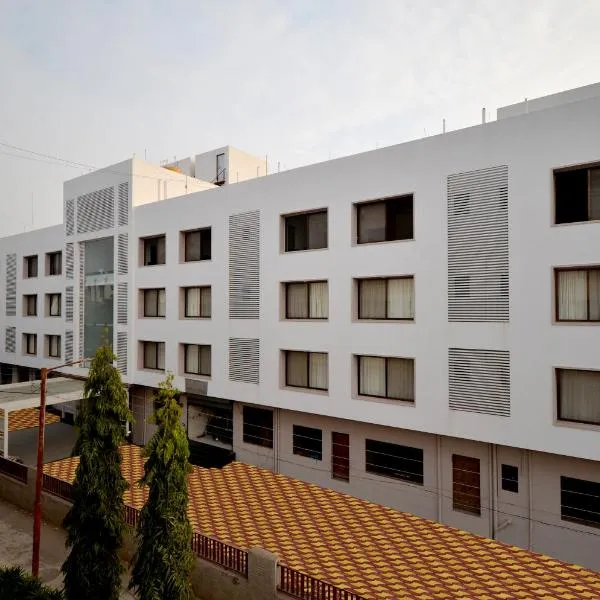 Hotel Dwarka Park, hotel en Shirdi