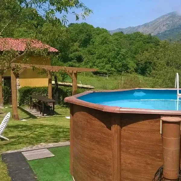 LA NOZAL (piscina, barbacoa, jardín...), hotel a Poncebos