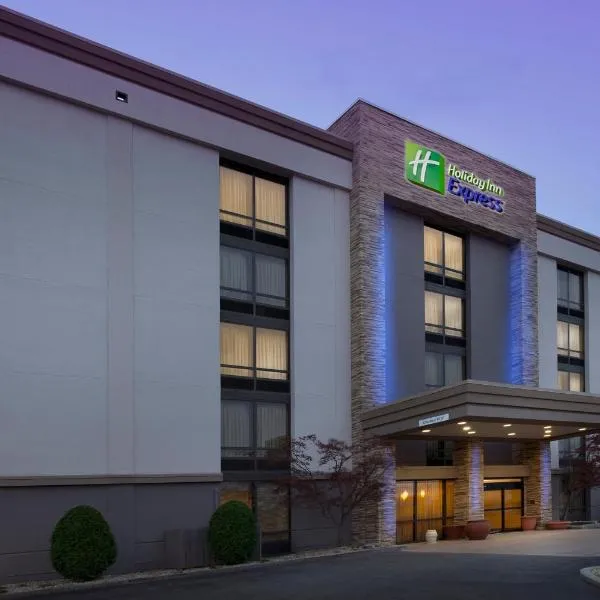 Holiday Inn Express Boston North-Woburn, an IHG Hotel, hotel en Medford