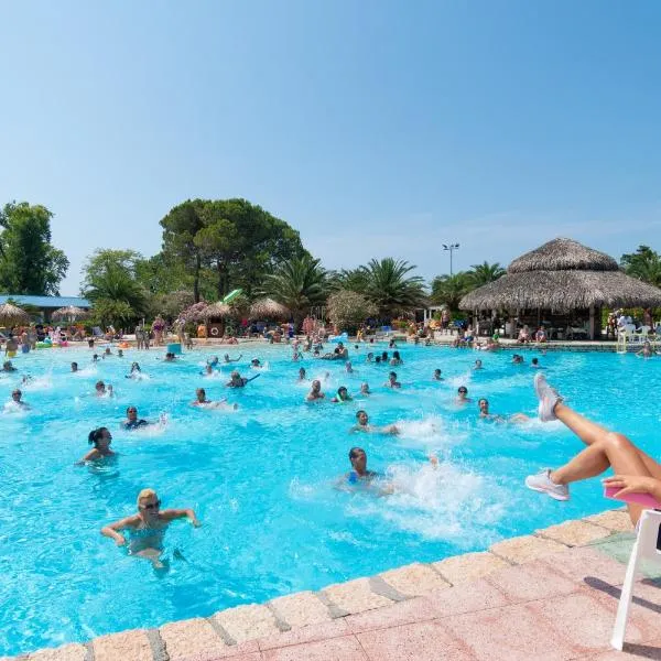 Camping Village Pino Mare, hótel í Bibione