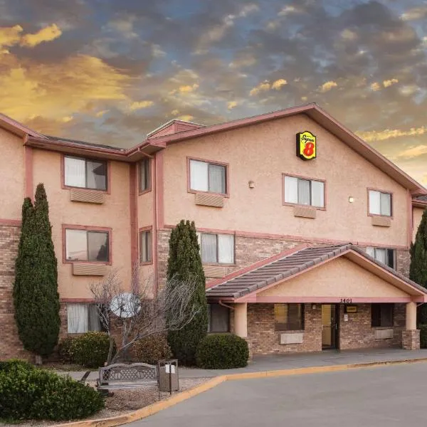 Super 8 by Wyndham Kingman, hotel u gradu 'Kingman'