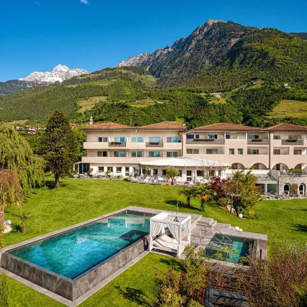 FAYN garden retreat hotel, hotel u gradu Merano