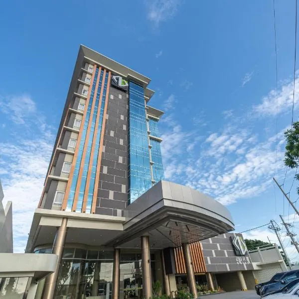 Zuri Hotel, hotelli kohteessa Iloilo City