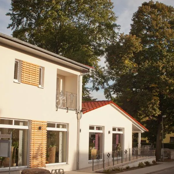 Cafe Hehrlich - Cafe, Pension & mehr, Hotel in Großvargula