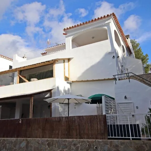 wunderschönes kleines Apartment für 2 Personen mit idylischen Blick ins Grüne, hotel v mestu Cala Galdana