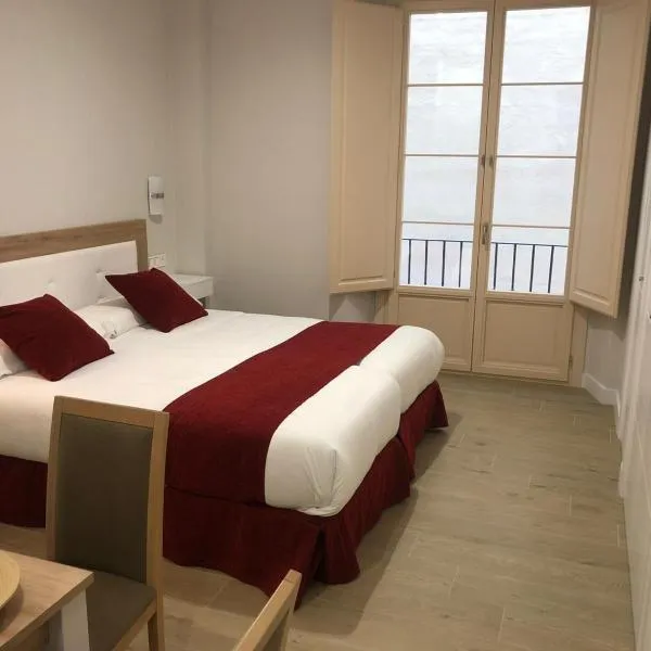 Pinar Malaga Rooms، فندق في مالقة