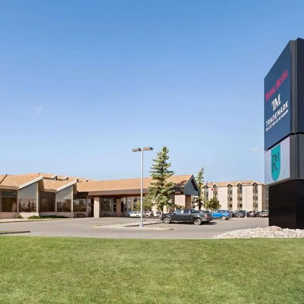 Royal Hotel West Edmonton, Trademark Collection by Wyndham, hotel en Stony Plain