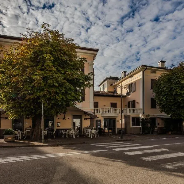 Albergo Caffe Centrale, hotel em Campodenno