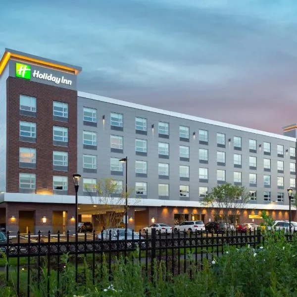 Holiday Inn Boston Logan Airport - Chelsea, an IHG Hotel, hotel en Medford