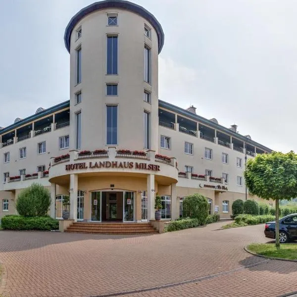 Hotel Landhaus Milser, hotel v destinaci Oberhausen