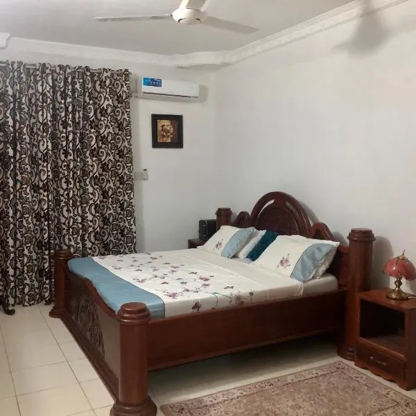 Michenzani Flat, hotel u gradu Ngambo