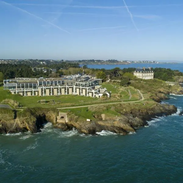 Emeria Dinard Thalasso Spa, hotel v destinaci Dinard