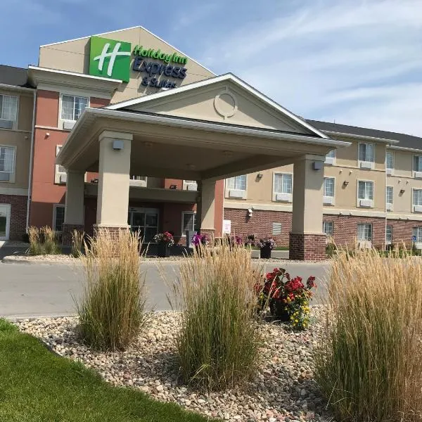 Holiday Inn Express Hotel & Suites Council Bluffs - Convention Center Area, an IHG Hotel, Hotel in Council Bluffs