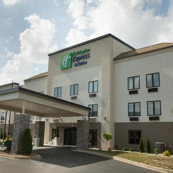 Holiday Inn Express Hotel & Suites Madison, an IHG Hotel, hotel din Madison