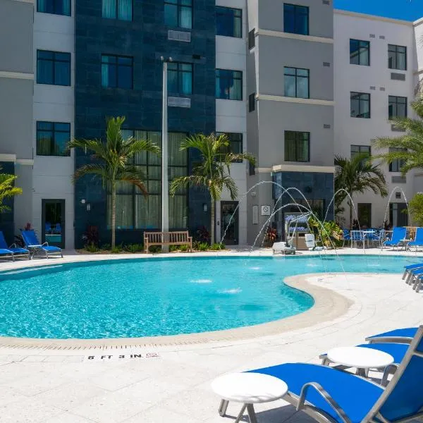 Staybridge Suites - Naples - Marco Island, an IHG Hotel, hotel di Naples