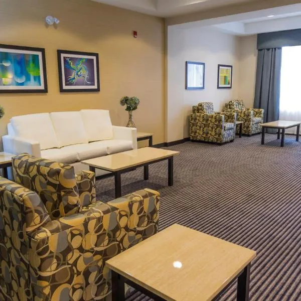 Holiday Inn Express Thunder Bay, an IHG Hotel、サンダーベイのホテル