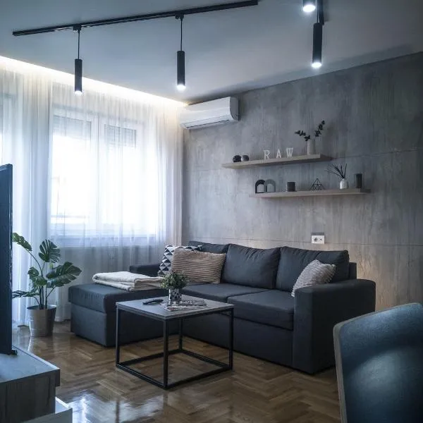 Raw Industrial City Apartment, hotel in Subotica