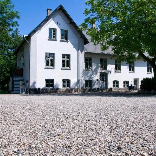 Skelstrupgaard Apartments, hotel di Nakskov