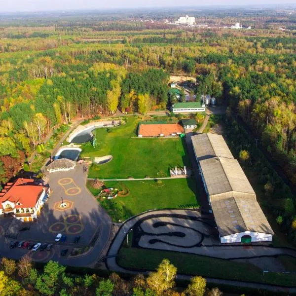 Malutkie Resort, hotel in Radomsko