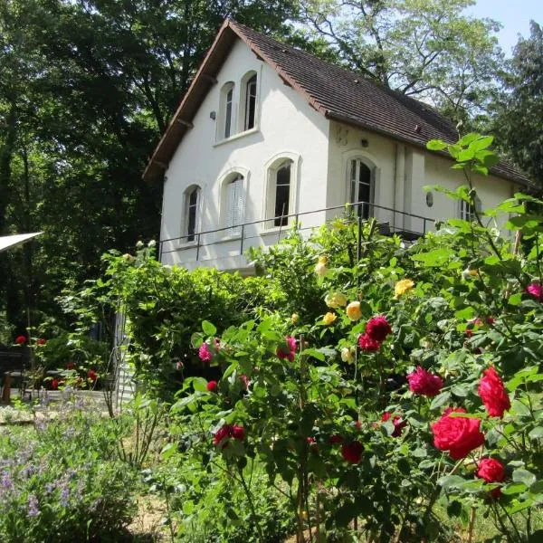 LA CHERIELLE, hotel in Cergy