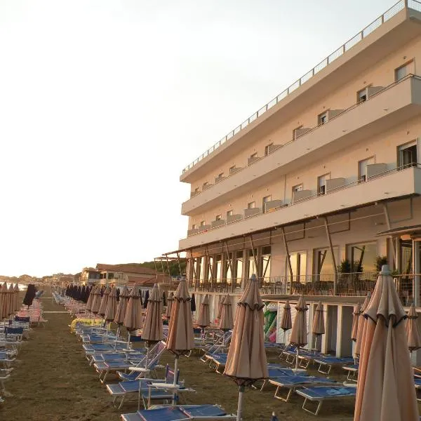 Hotel Parrini, hotel em Follonica