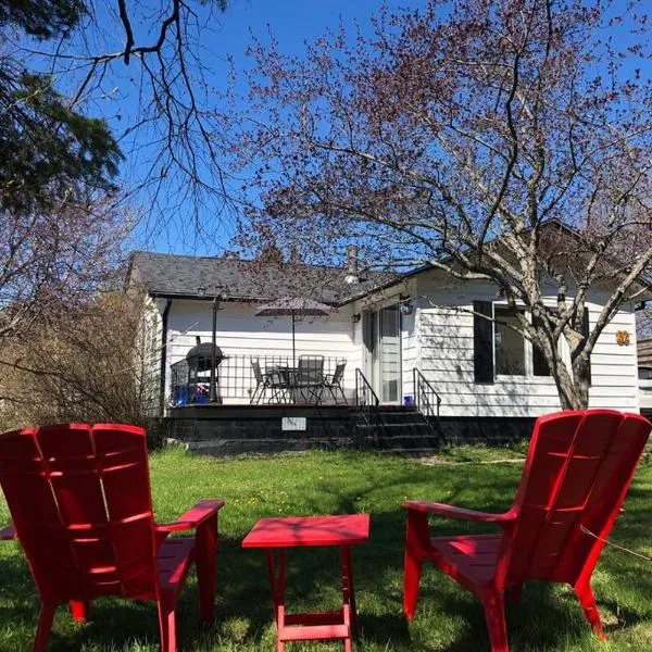 Cozy chalet near the beach, hotel a Shediac