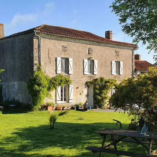 Wisteria House, hotel di Moncoutant