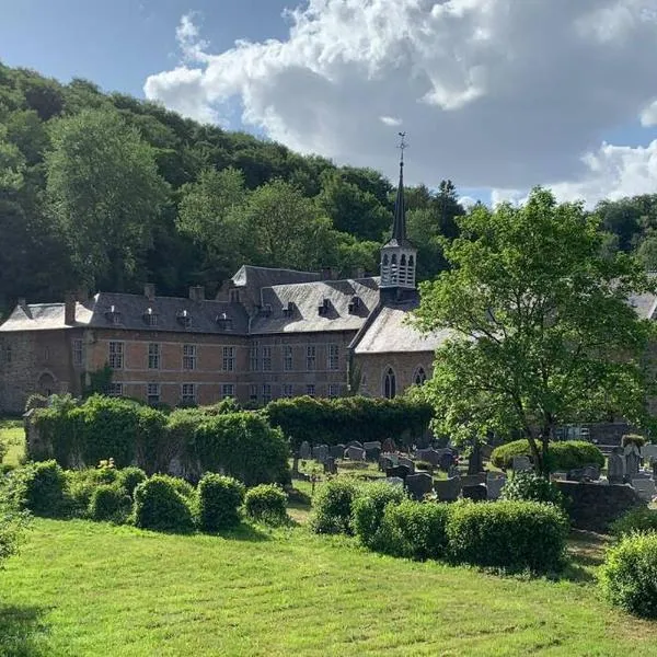 Abbaye Notre-Dame du Vivier - Le Bief du Vivier, hotel in Namen