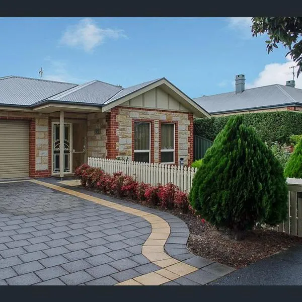 Victor Central Cottage Perfect Location, hotel en Victor Harbor