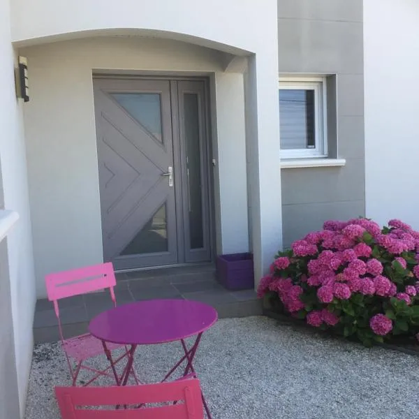 Chambre les Hortensias, hotel in Grand-Landes